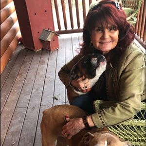 Meet your Posher, Kim